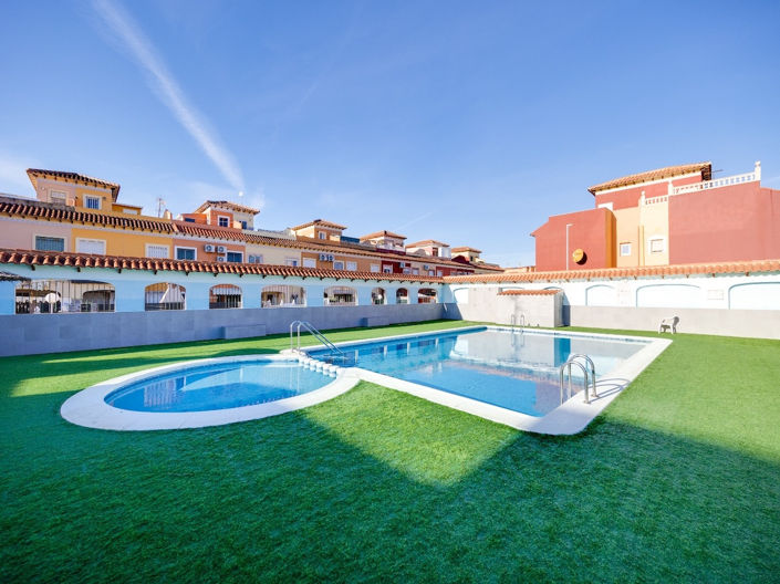 Image No.4-2 Bed Townhouse for sale