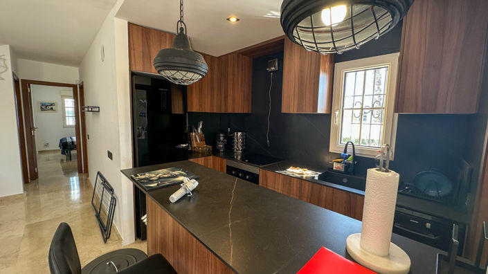 Image No.11-3 Bed Townhouse for sale