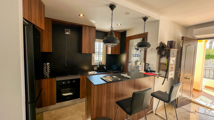 Image No.9-3 Bed Townhouse for sale