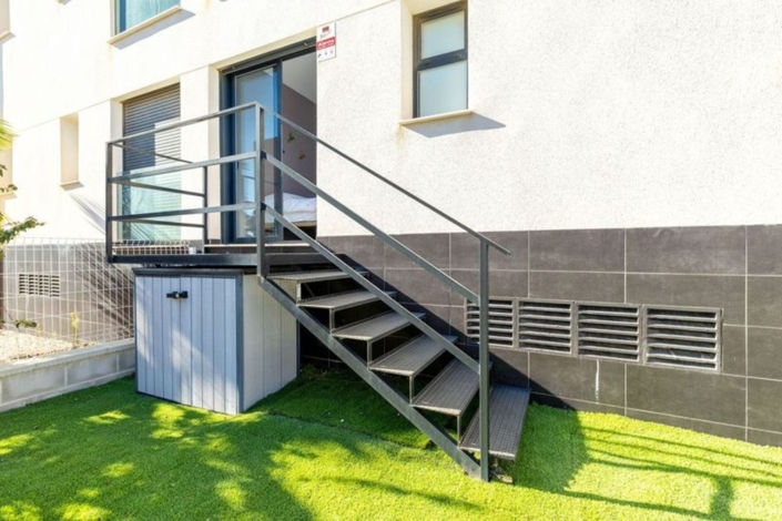 Image No.28-2 Bed Apartment for sale