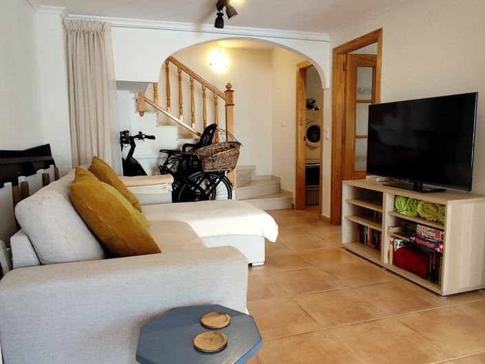 Image No.17-2 Bed Townhouse for sale