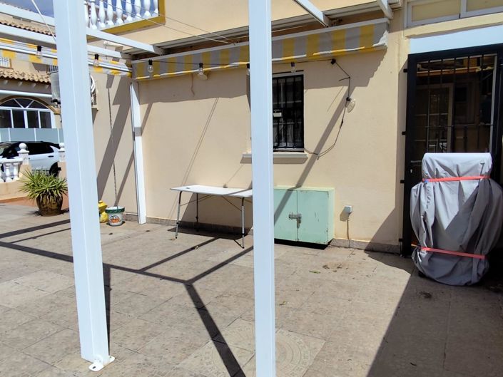 Image No.8-2 Bed Townhouse for sale