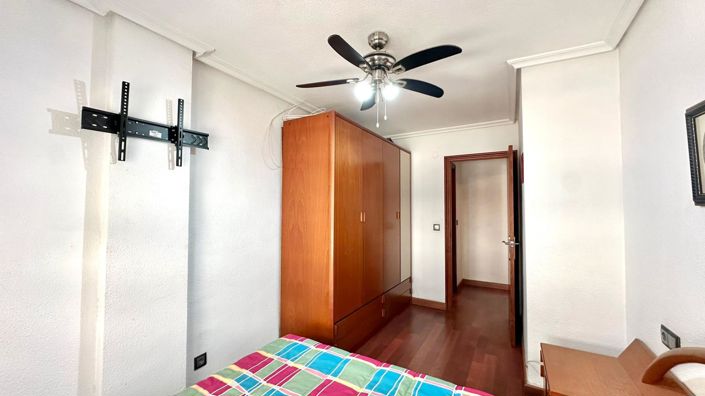 Image No.20-3 Bed Apartment for sale