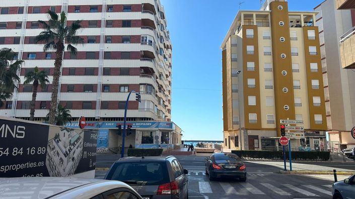 Image No.32-3 Bed Apartment for sale