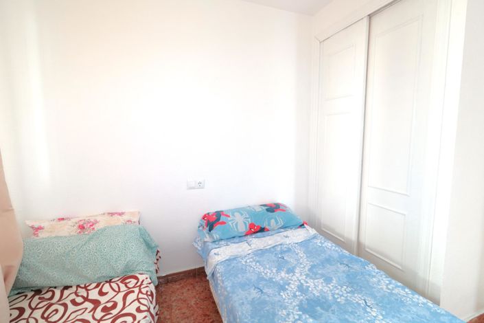 Image No.18-3 Bed Townhouse for sale