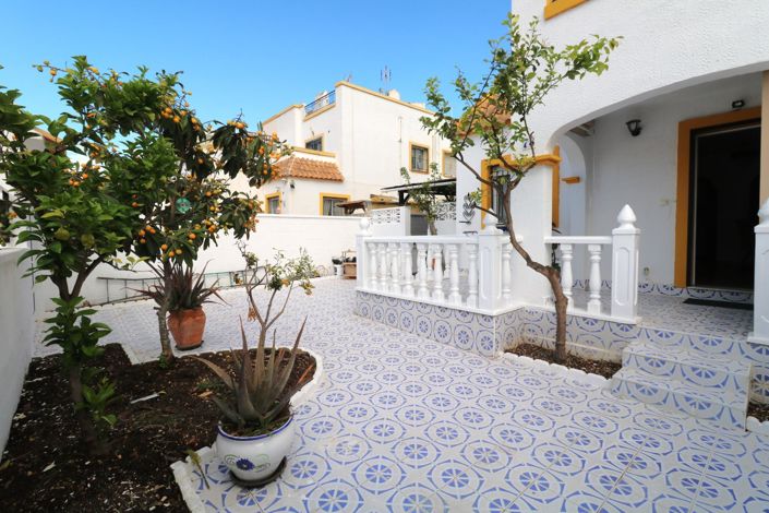 Image No.19-3 Bed Townhouse for sale