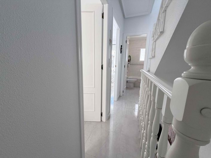 Image No.16-3 Bed Townhouse for sale