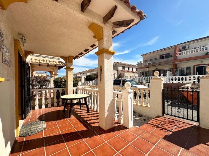 Image No.6-2 Bed Townhouse for sale