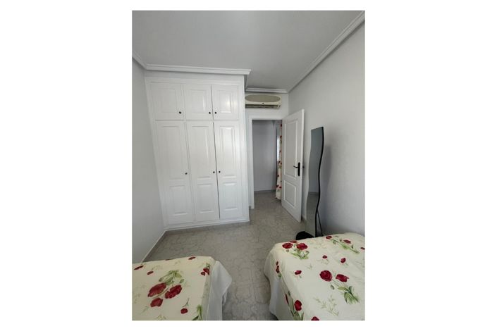 Image No.20-2 Bed Townhouse for sale