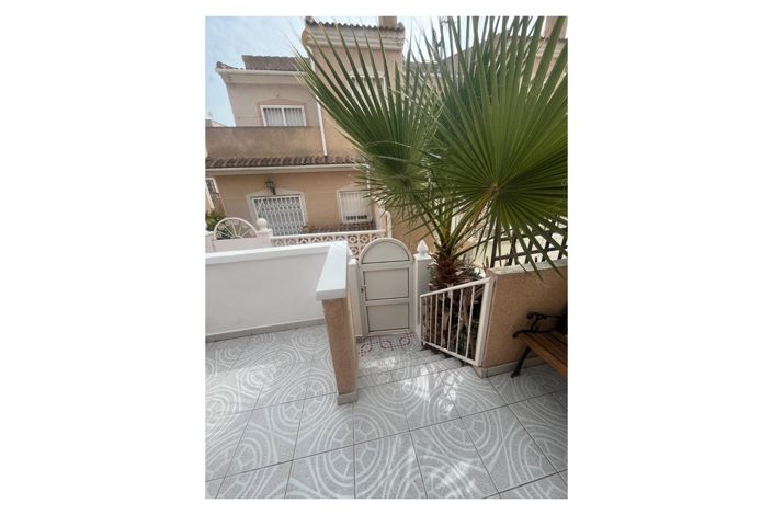 Image No.27-2 Bed Townhouse for sale