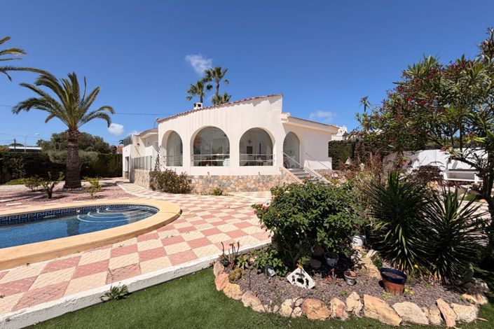 Image No.10-3 Bed Villa for sale