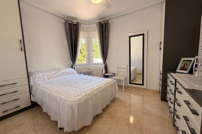 Image No.28-3 Bed Villa for sale