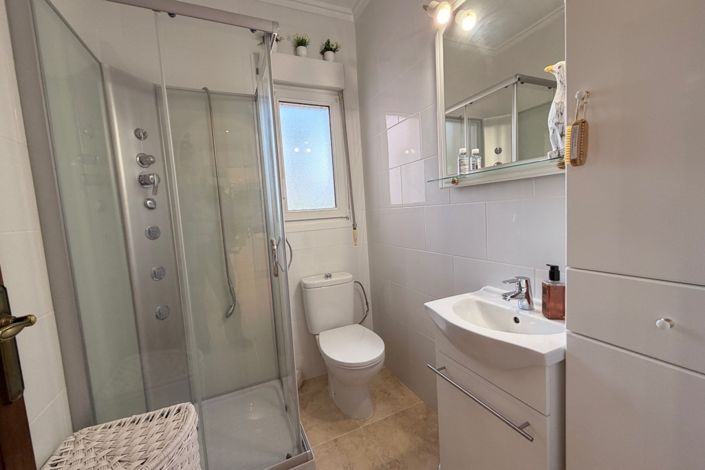 Image No.31-3 Bed Villa for sale