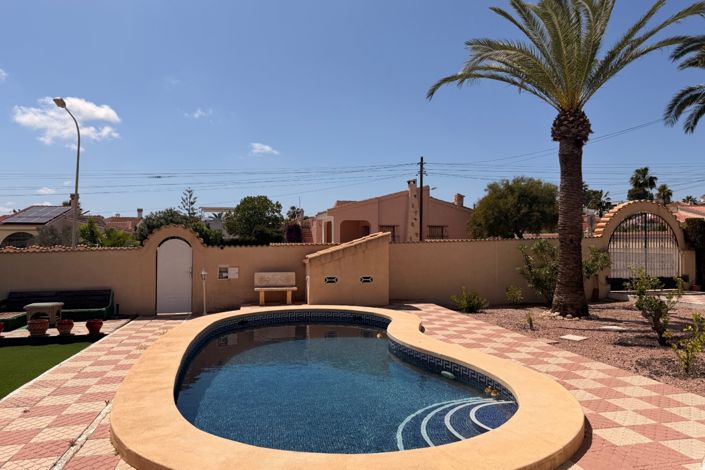 Image No.7-3 Bed Villa for sale