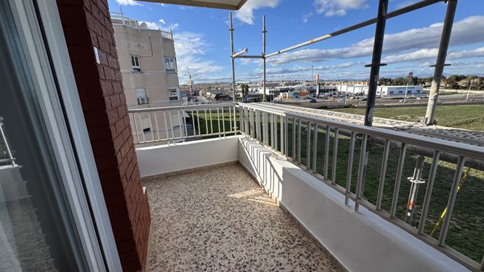Image No.20-2 Bed Apartment for sale