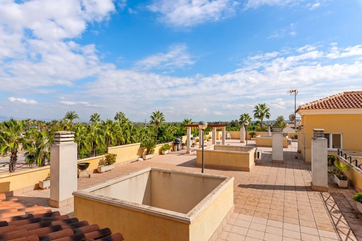 Image No.4-4 Bed Apartment for sale