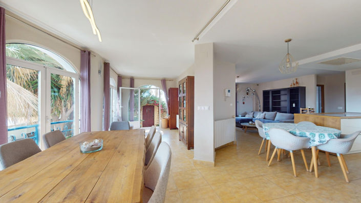 Image No.18-5 Bed Villa for sale