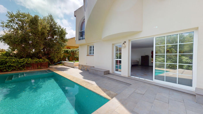 Image No.28-5 Bed Villa for sale