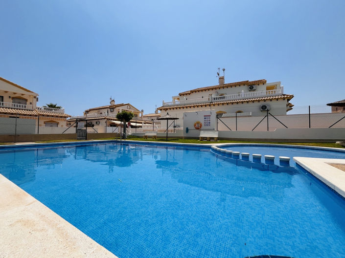 Image No.2-3 Bed Townhouse for sale