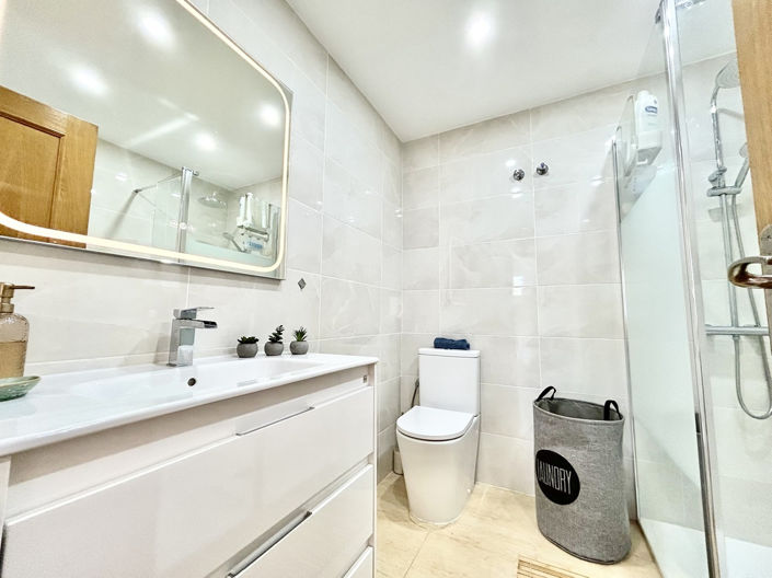 Image No.19-2 Bed Apartment for sale