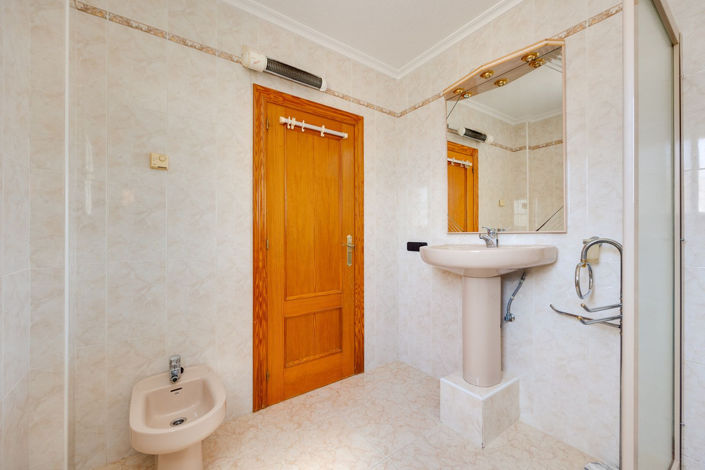 Image No.39-3 Bed Villa for sale