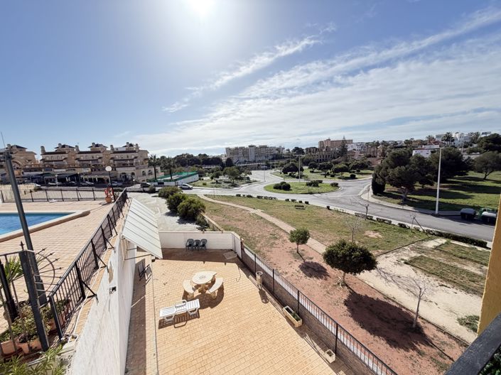 Image No.20-2 Bed Apartment for sale