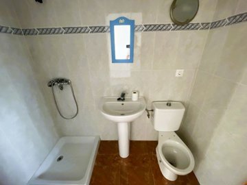 bathroom-csh125jpeg-2
