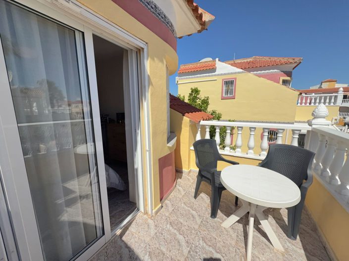 Image No.14-2 Bed Townhouse for sale