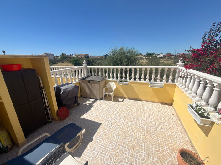 Image No.17-3 Bed Townhouse for sale