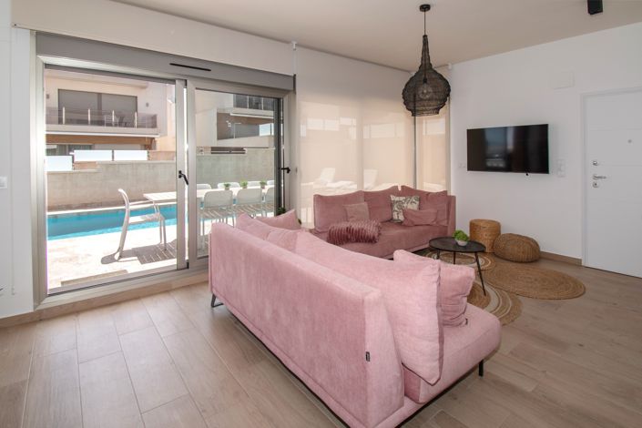 Image No.14-5 Bed Villa for sale