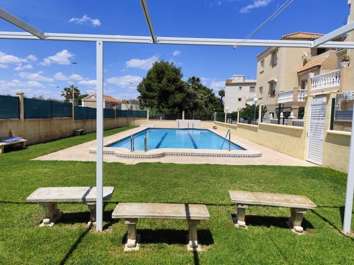 Image No.23-Appartement de 2 chambres à vendre à Torrevieja