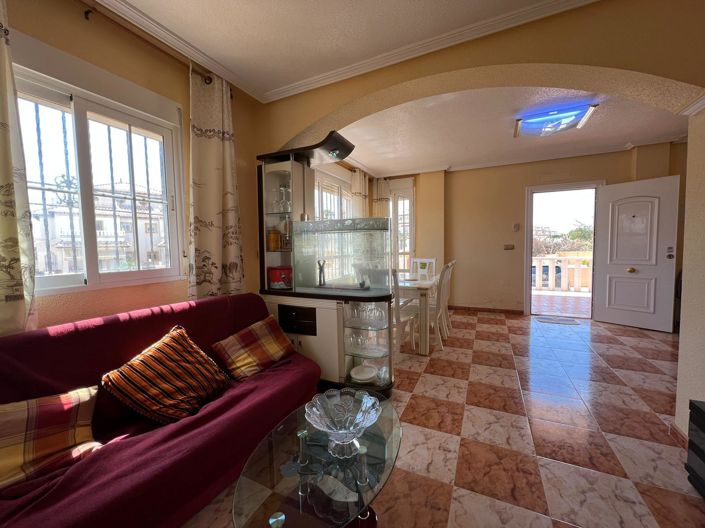Image No.14-4 Bed Townhouse for sale