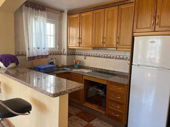 Image No.19-4 Bed Townhouse for sale