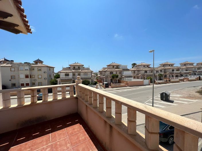 Image No.35-4 Bed Townhouse for sale