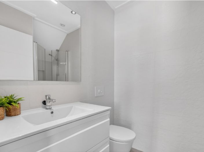 Image No.16-3 Bed Townhouse for sale