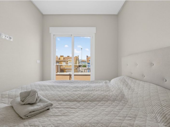 Image No.23-3 Bed Townhouse for sale