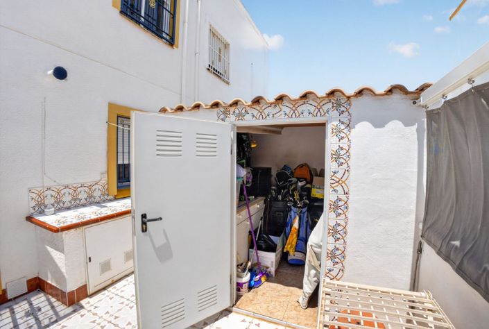 Image No.28-3 Bed Townhouse for sale