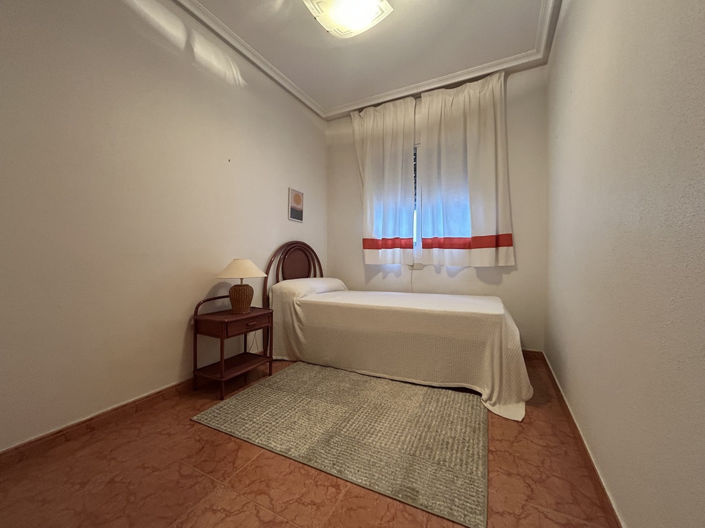 Image No.17-4 Bed Townhouse for sale