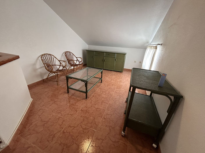 Image No.20-4 Bed Townhouse for sale