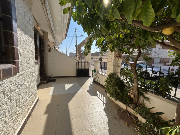 Image No.31-4 Bed Townhouse for sale