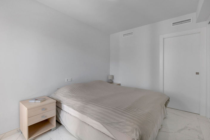 Image No.20-2 Bed Apartment for sale
