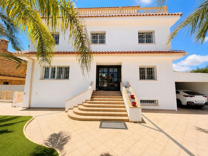 Image No.44-Villa de 4 chambres à vendre à Cabo Roig