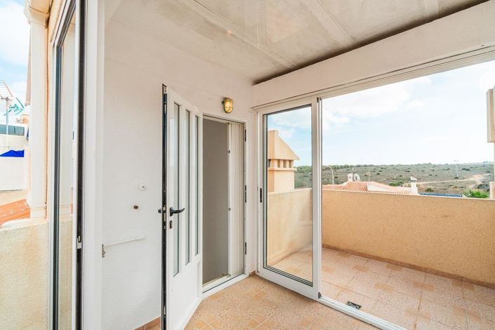 Image No.4-2 Bed Townhouse for sale