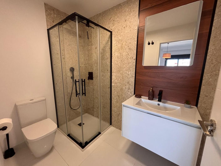 Image No.20-2 Bed Apartment for sale