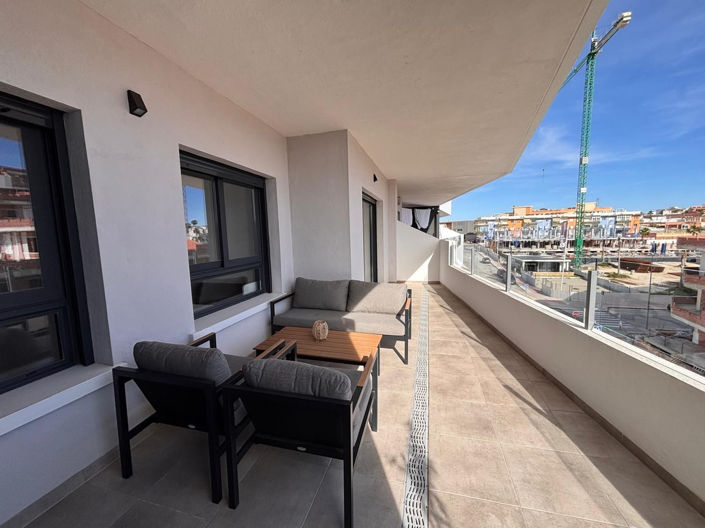 Image No.26-2 Bed Apartment for sale