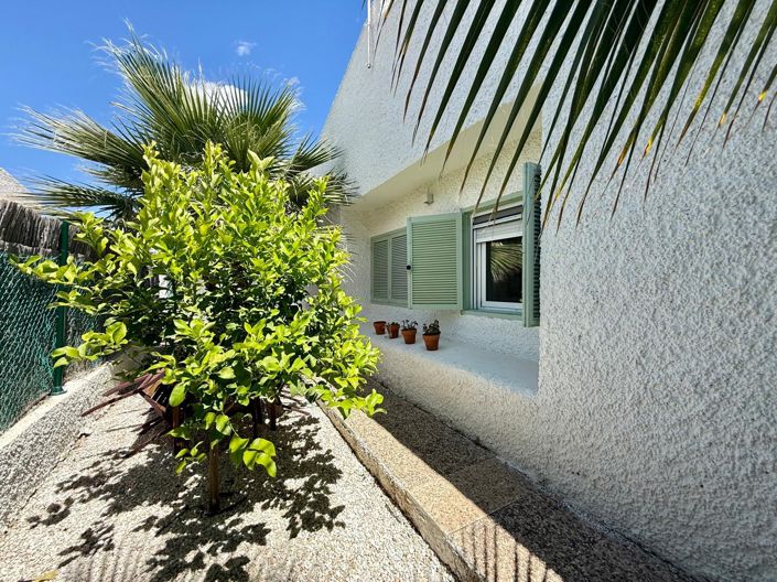 Image No.4-3 Bed Villa for sale