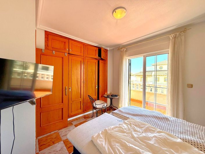 Image No.10-2 Bed Townhouse for sale