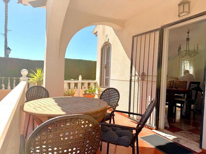 Image No.4-2 Bed Townhouse for sale