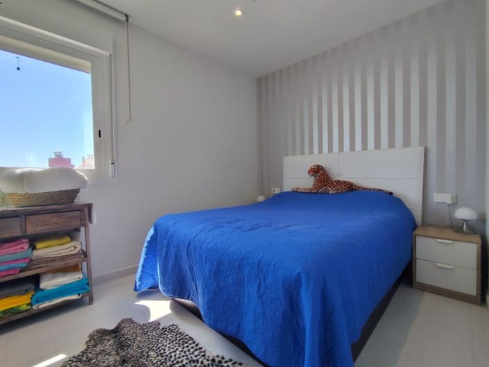 Image No.11-4 Bed Townhouse for sale