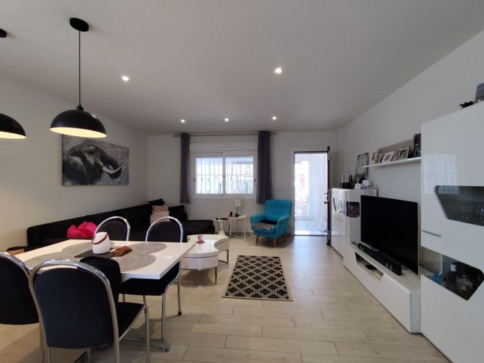 Image No.3-4 Bed Townhouse for sale